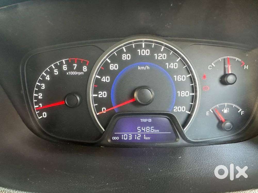 Hyundai Grand I10 2013-2016 Sportz, 2015, Petrol