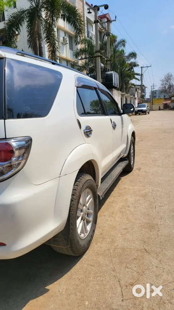 Toyota Fortuner 2015 Diesel 160000 Km Driven