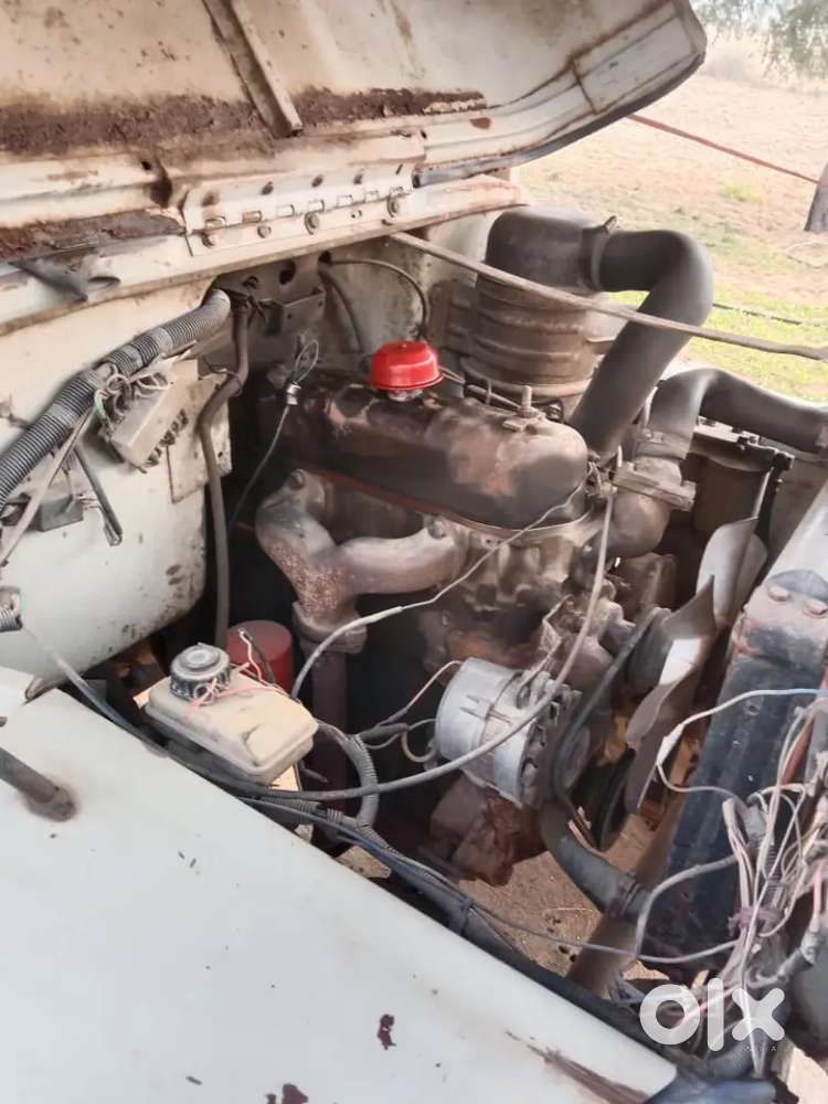 गाड़ी खरीदने हेतु संपर्क करे। गांव पिंपासर नागौर