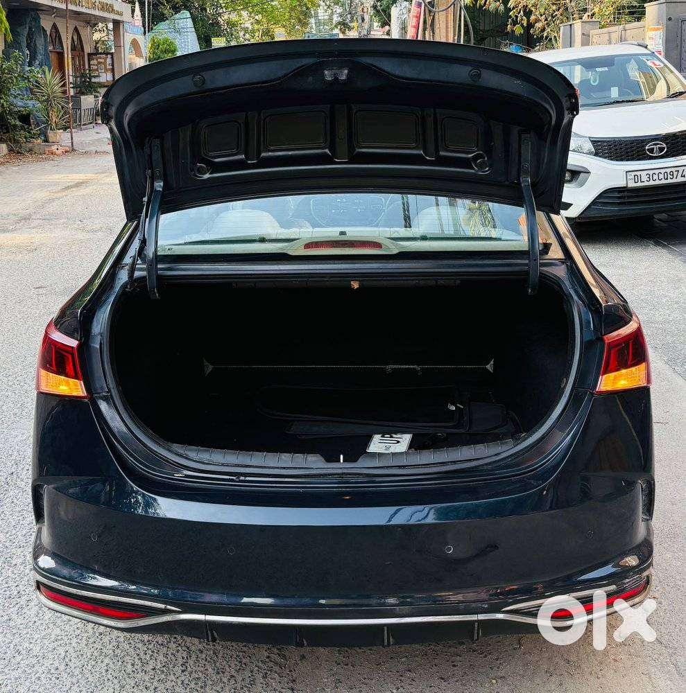 Hyundai Verna 1.5 Sx Petrol Mt, 2021, Petrol