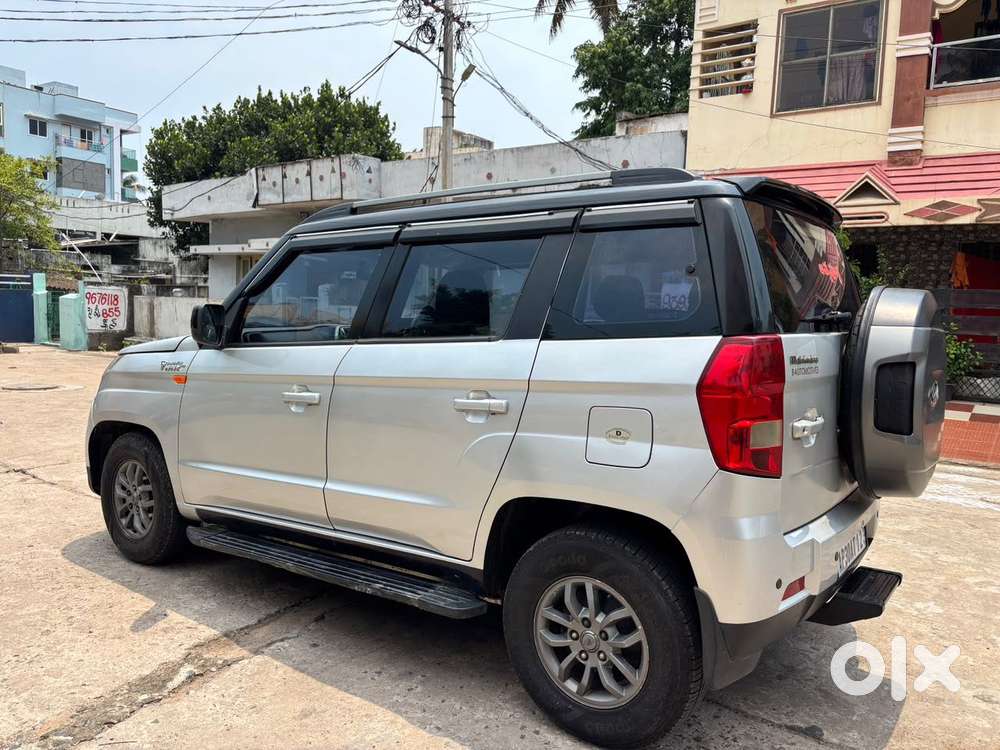 Mahindra Tuv 300 T10 Opt Dual Tone, 2019, Diesel