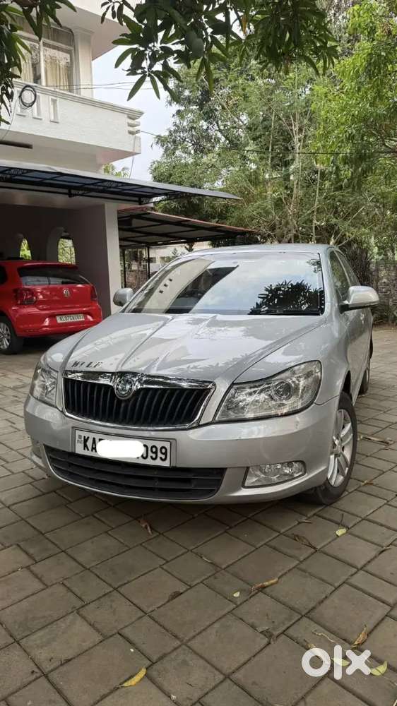 Skoda Laura 2011 Diesel 128000 Km Driven
