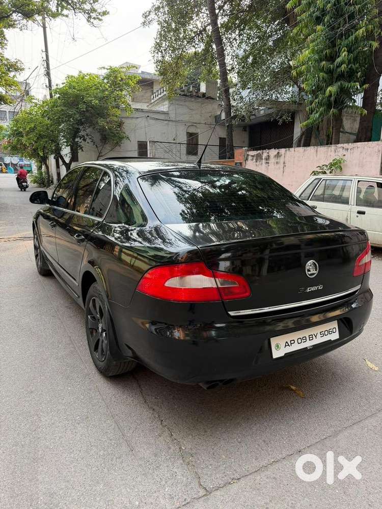 Skoda Superb 2008 Petrol 60000 Km Driven