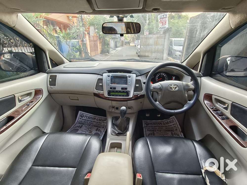 Toyota Innova 2.5 V 8 Str, 2014, Diesel