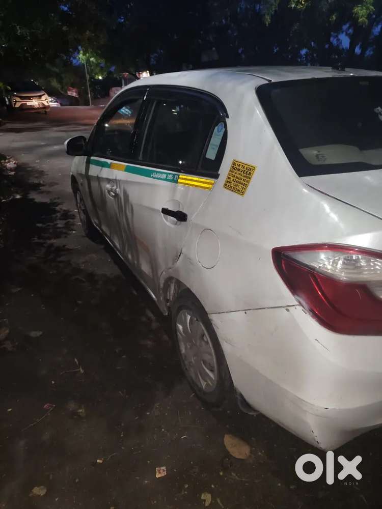 Honda Amaze 2016