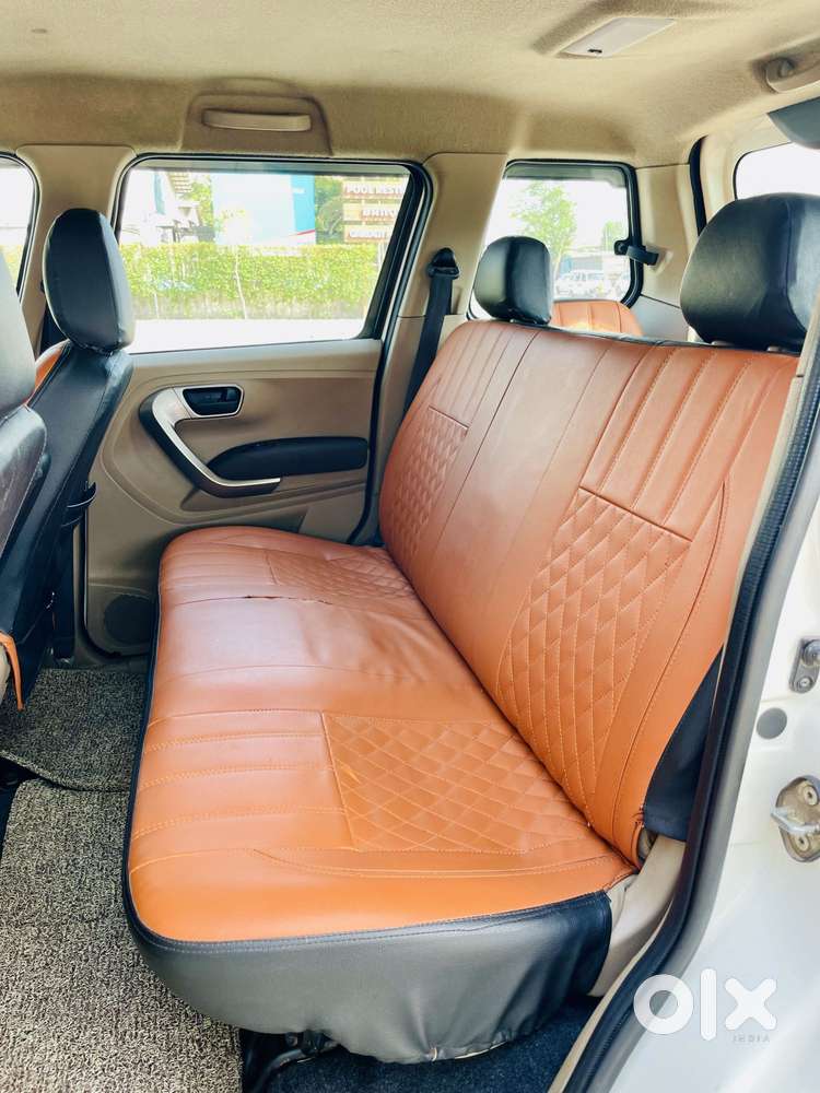 Mahindra Tuv 300 T10, 2019, Diesel