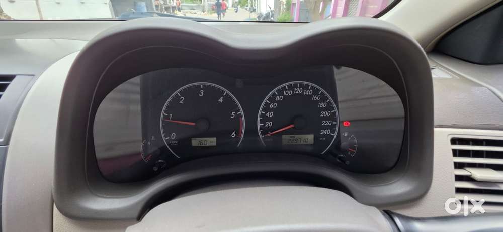 Toyota Corolla Altis J, 2011, Diesel