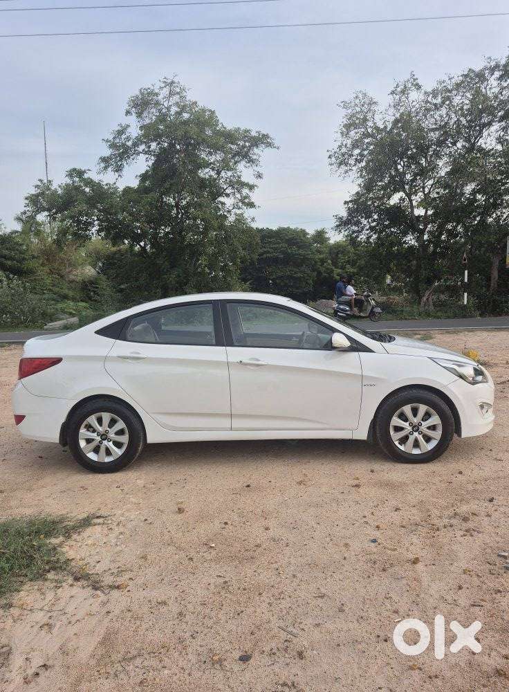 Hyundai Verna, 2015, Petrol