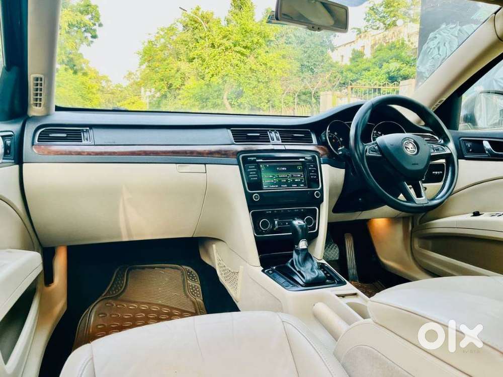 Skoda Superb Elegance 1.8 Tsi At, 2015, Petrol