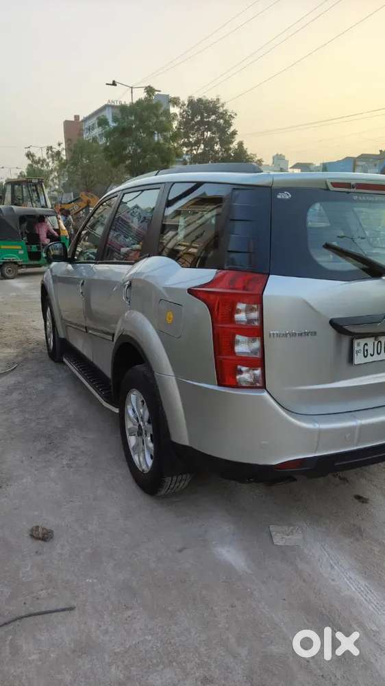Mahindra Xuv500 2017 Diesel 107000 Km Driven