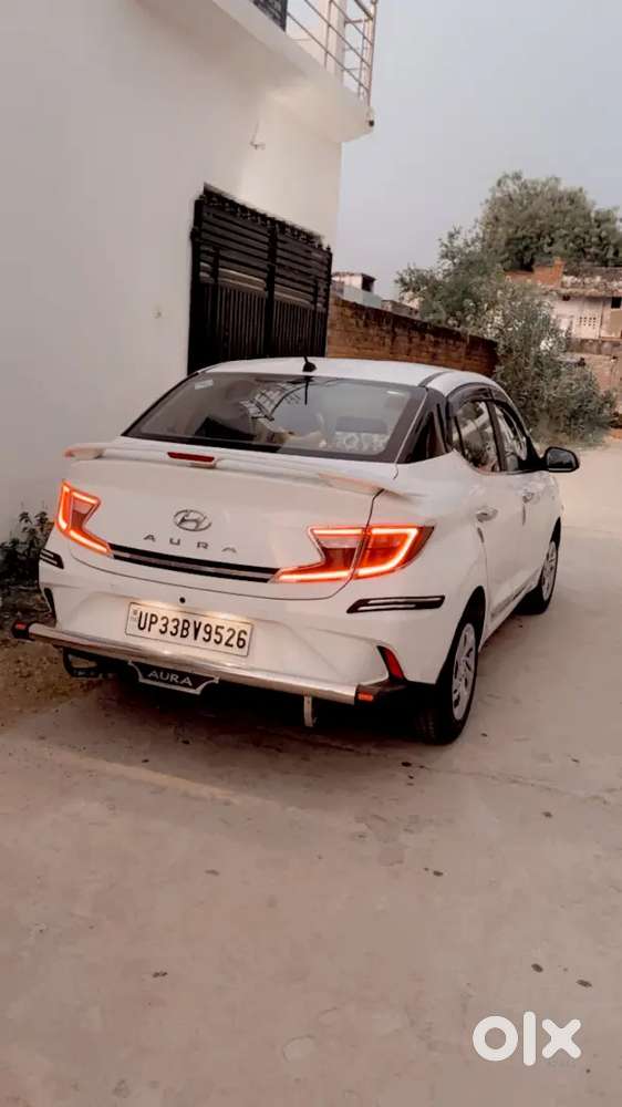 Hyundai Aura 2022 Cng & Hybrids Well Maintained