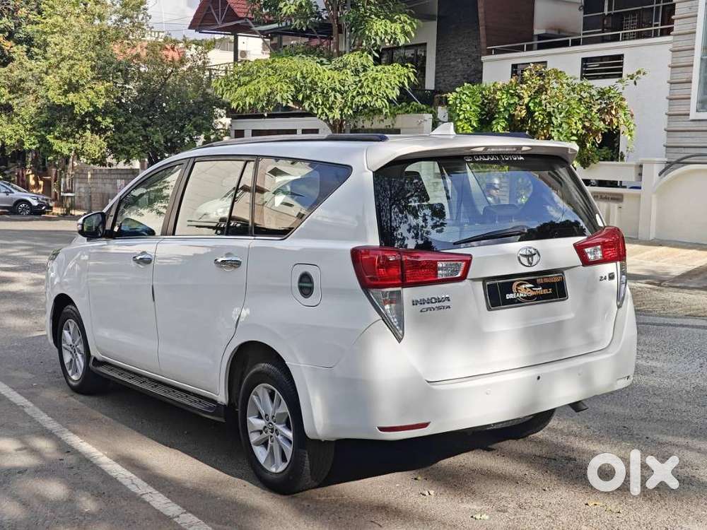 Toyota Innova Crysta 2.4 G Mt, 2016, Diesel
