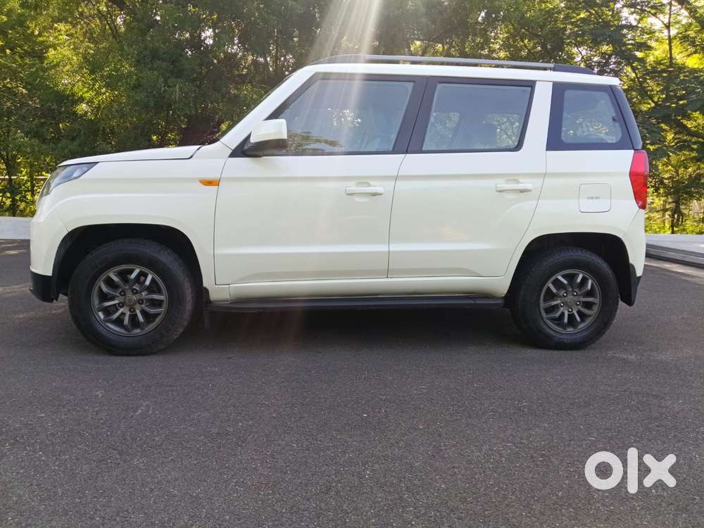 Mahindra Tuv 300 T10, 2018, Diesel