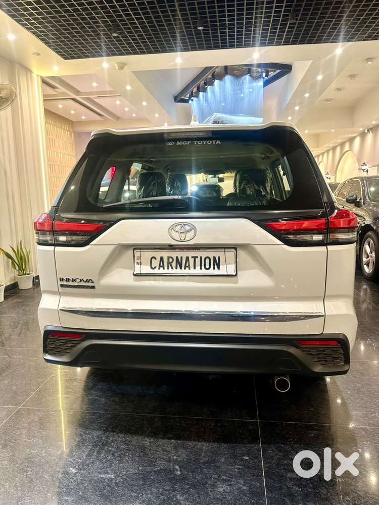 Toyota Innova Hycross 2.0 Gx 8 Str, 2023, Petrol