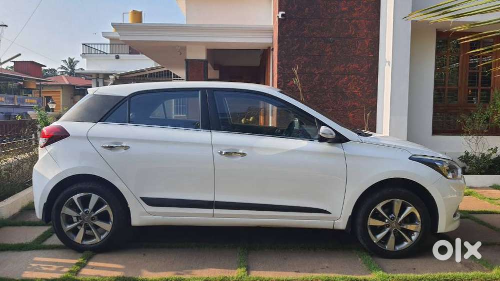 Hyundai Elite I20 Sportz (o) 1.2, 2015, Petrol