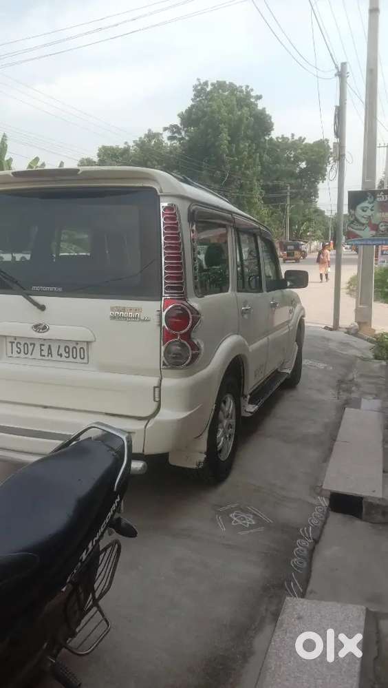 Mahindra Scorpio 2014 Diesel Manual