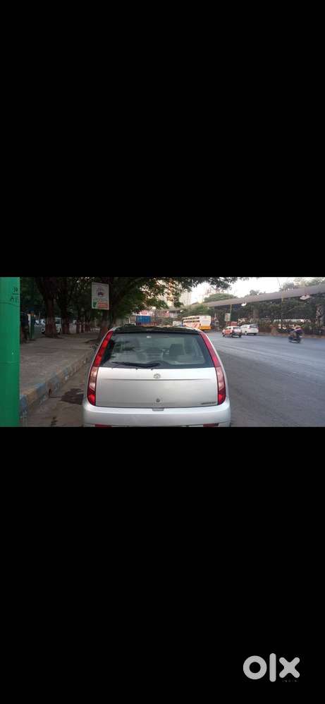 Tata Indica Vista Quadrajet 1.3  Fait Diesel Engine.