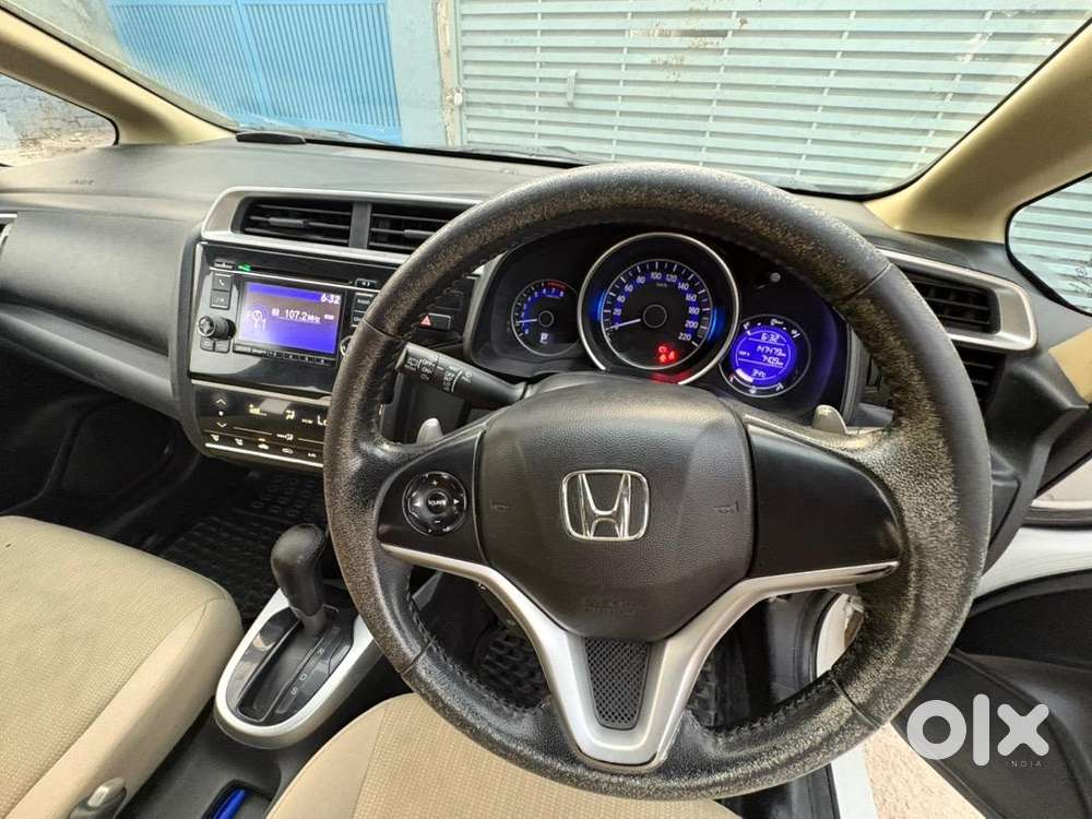 Honda Petrol Automatic 2016 Car