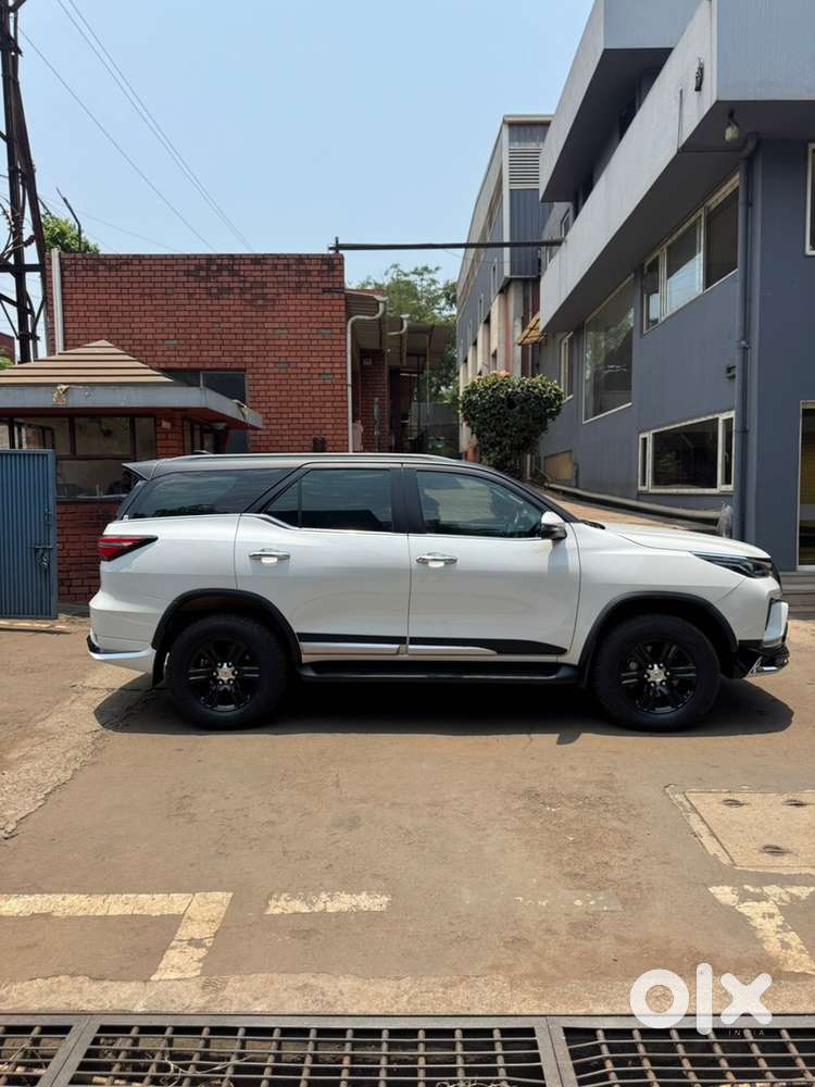 Fortuner Leader Edition With 9000kms Diesel 2025