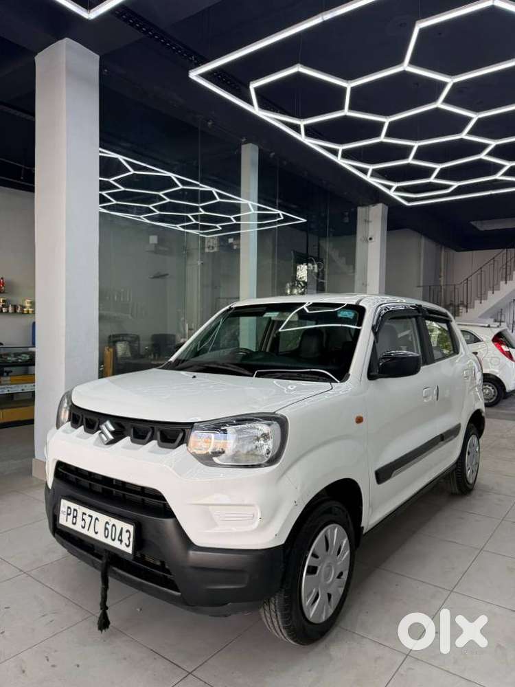 Maruti Suzuki S-presso Vxi Plus, 2022, Petrol