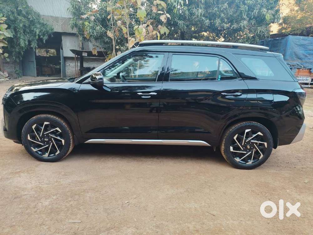 Hyundai Alcazar Platinum, 2025, Petrol