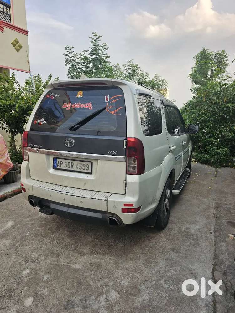 Tata Safari Storme Diesel 2013