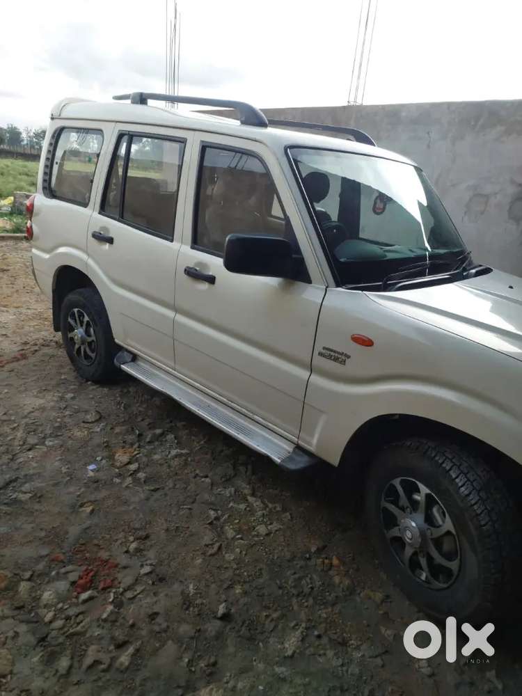Mahindra Scorpio Classic 2011 Diesel Automatic