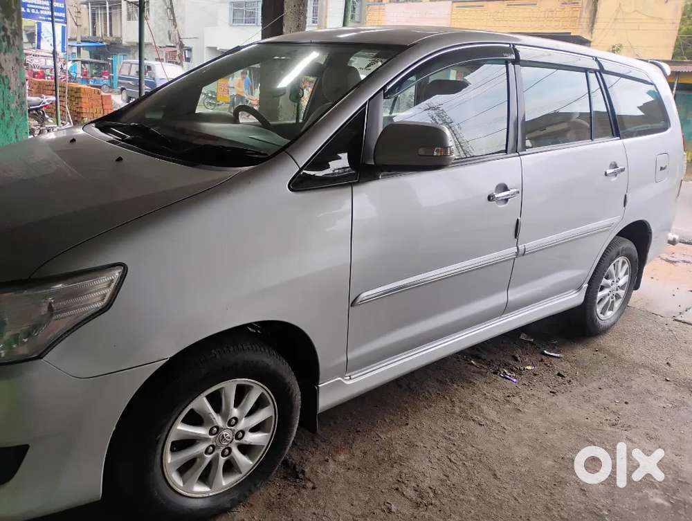 Toyota Innova Diesel 2012 7 Str