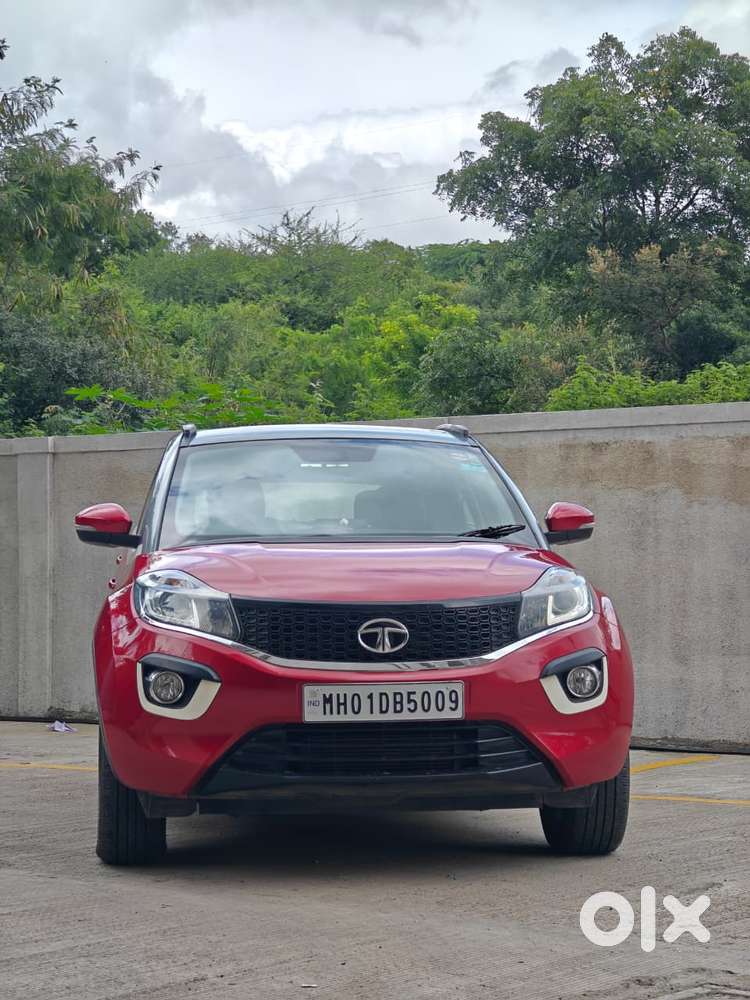 Tata Nexon 1.2 Revotron Xza Plus Dualtone, 2018, Petrol