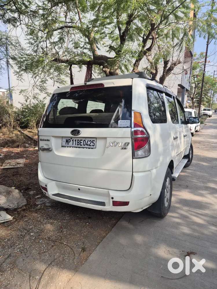 Mahindra Xylo 2013
