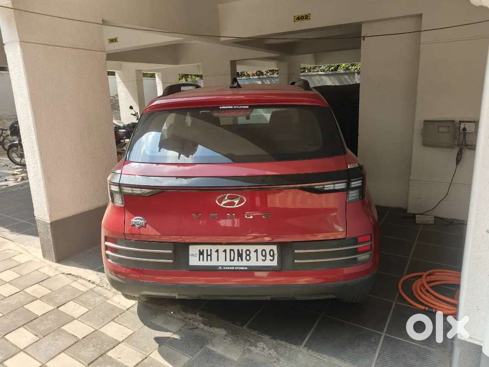 Hyundai Venue Petrol 2024