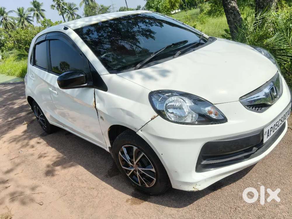 Honda Brio Mt 2013