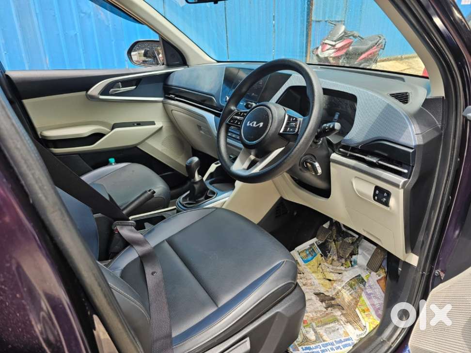 Kia Carens 1.5 Premium 7 Str, 2025, Petrol