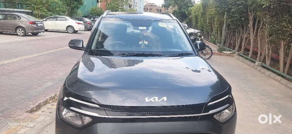 Kia Carens 15000 Km Driven