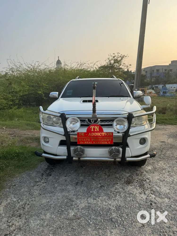 Toyota Fortuner 2010