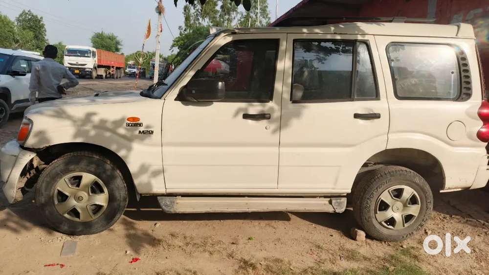 Mahindra Scorpio 2010 Diesel 100000 Km Driven