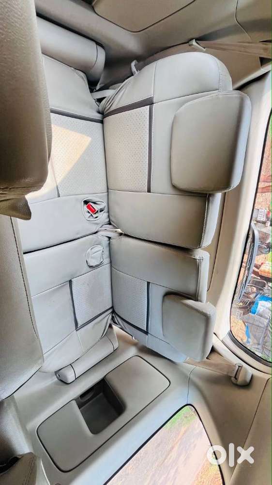 Toyota Innova 2.5 G (diesel) 8 Seater Bs Iv, 2012