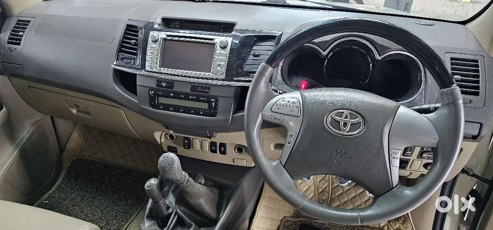 Toyota Fortuner 2013