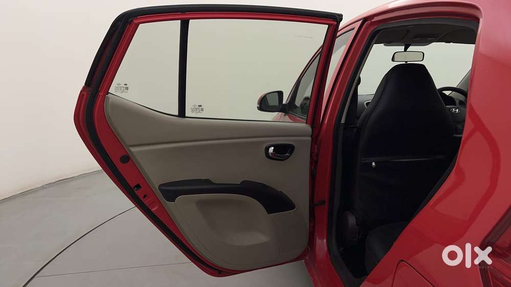 Hyundai I10 Sportz At, 2012, Petrol