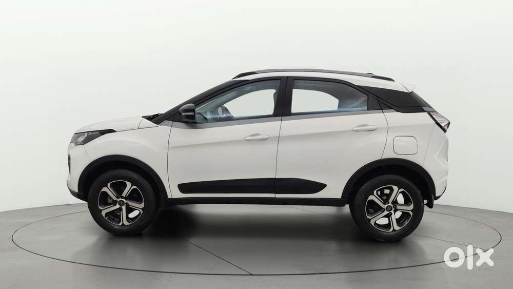 Tata Nexon 1.2 Revotron Xza Plus Premium, 2022, Petrol