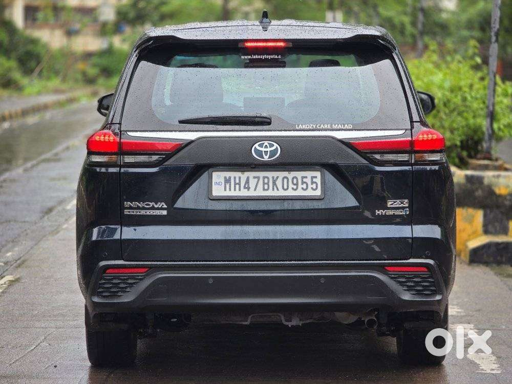 Toyota Innova Hycross 2.0 Zx (o) Hybrid 7 Str, 2023, Petrol