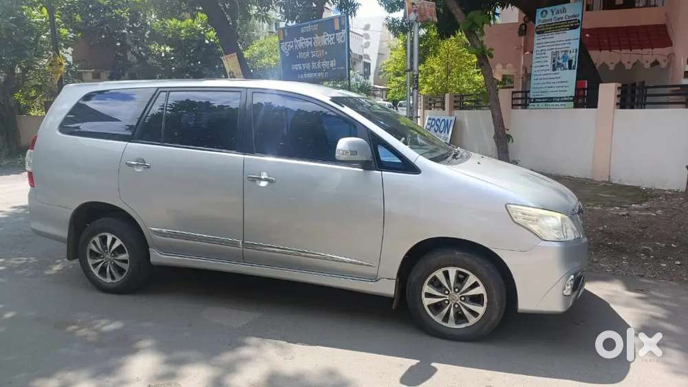 Toyota Innova 7 Str 2015