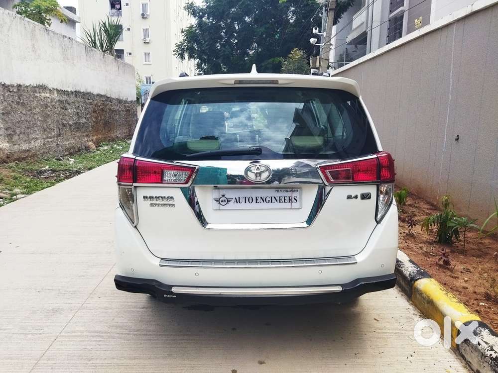 Toyota Innova Crysta [2020-ongoing] 2.4 Vx 7 Str, 2021, Diesel