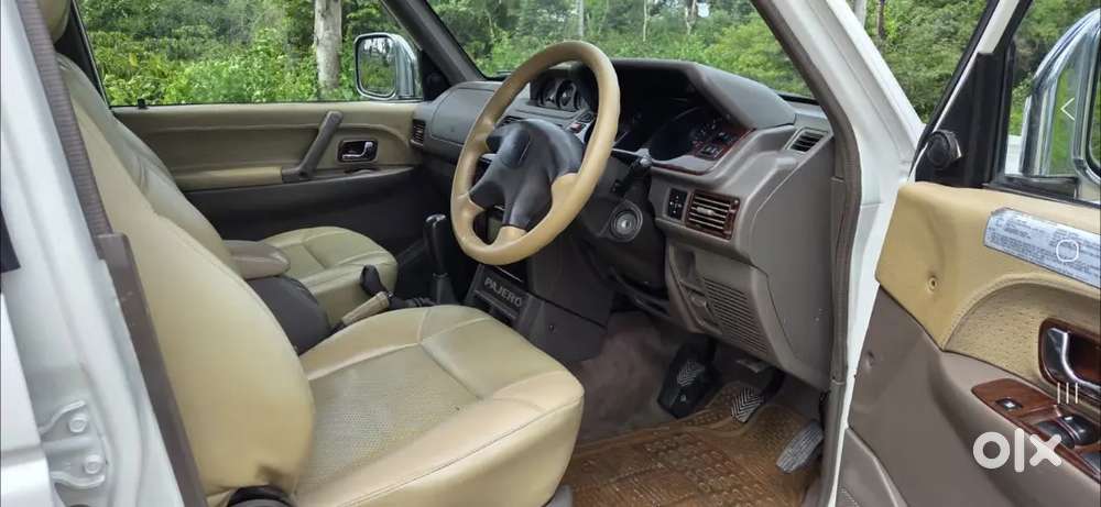 Mitsubishi Pajero 2012 Diesel 111000 Km Driven
