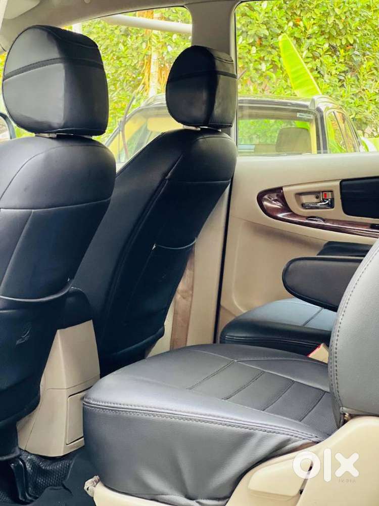 Toyota Innova 2.5 V 7 Str, 2012, Diesel