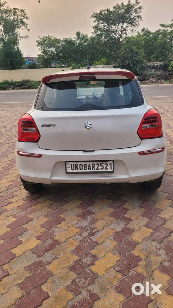 Maruti Suzuki Swift Vxi + Manual, 2018, Petrol