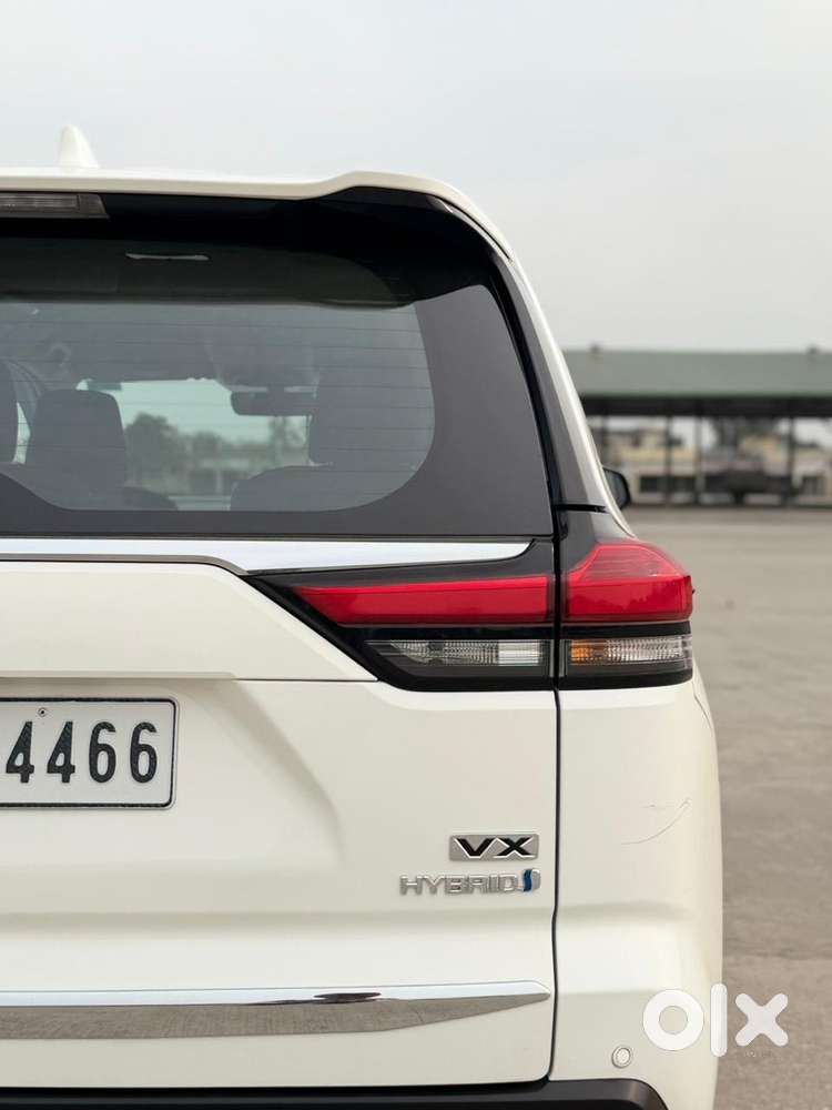Toyota Innova Hycross 2.0 Vx Hybrid 7 Str, 2023, Electric