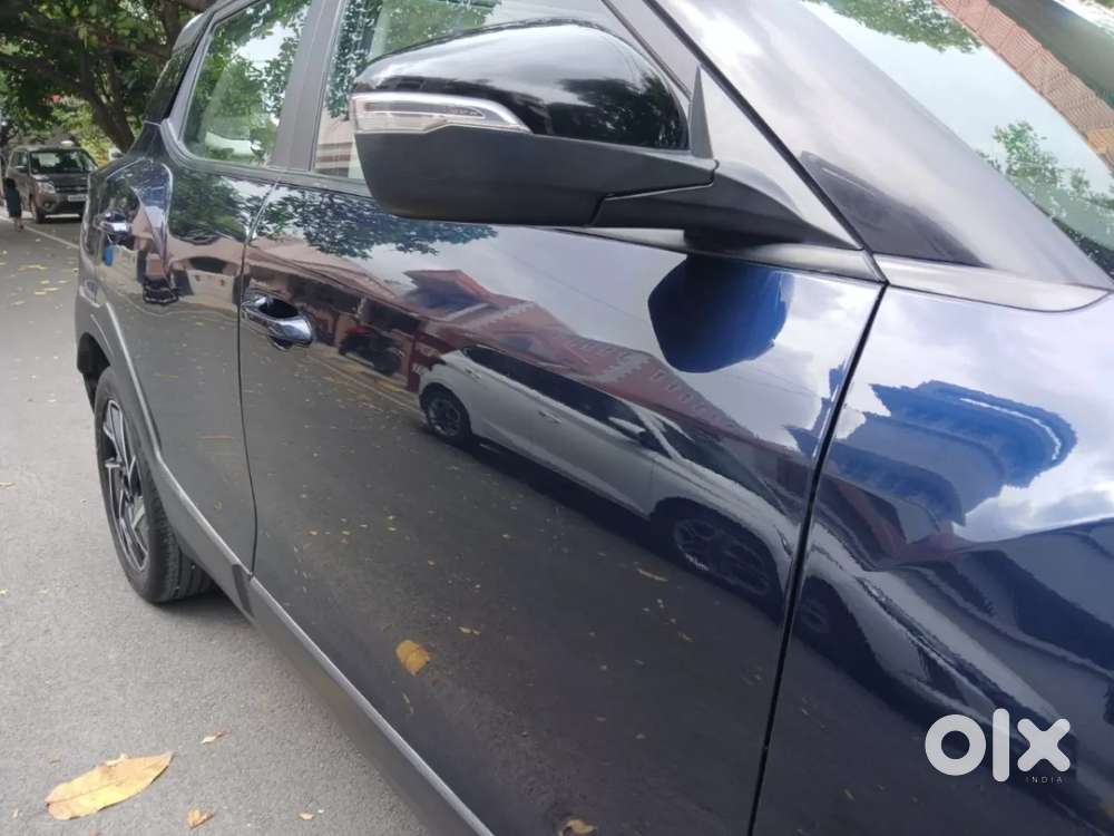 Mahindra Xuv 3xo Ax7l 1.2 Petrol At (pg), 2024, Petrol