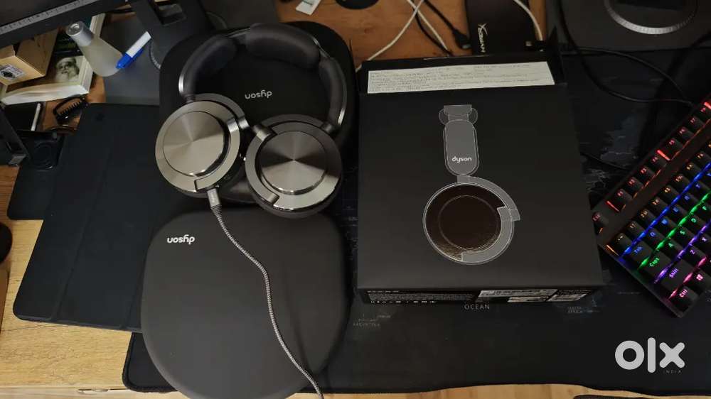 Dyson OnTrack  Head phone