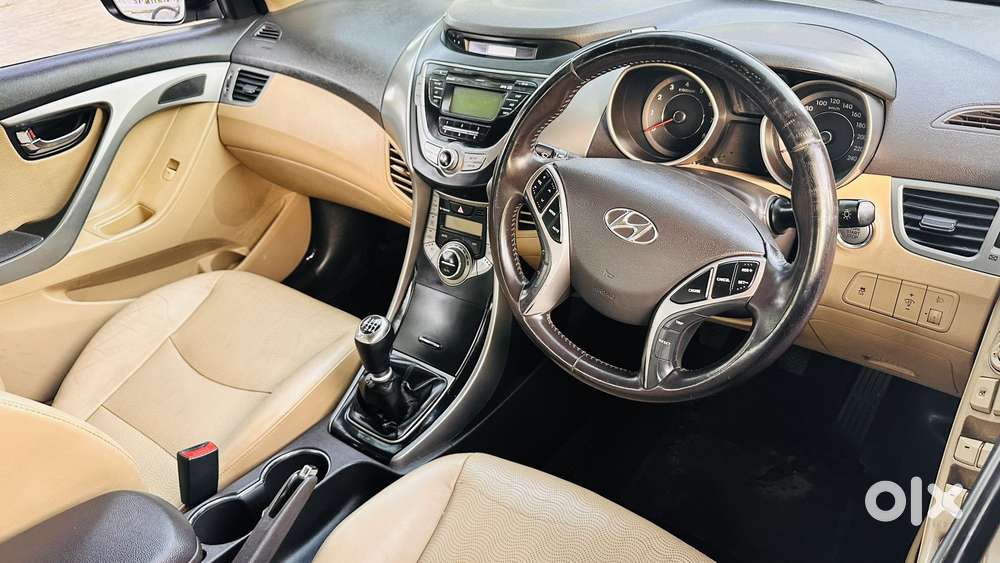Hyundai Elantra 2.0 Sx, 2013, Petrol